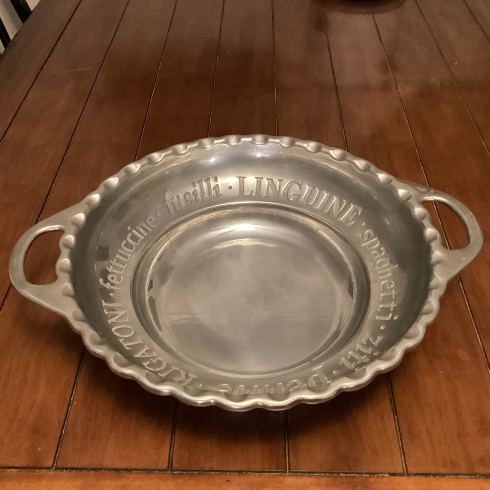 Lenox Butler’s Pantry 18” Pasta Bowl With Handles.